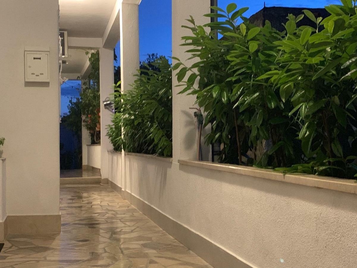 House Marta Apartment Baska Voda Exterior photo